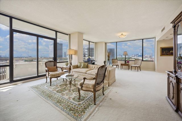 15 Greenway Plaza 9F, Houston, TX 77046