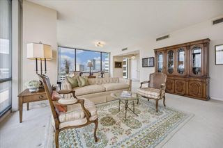 15 Greenway Plaza 9F, Houston, TX 77046