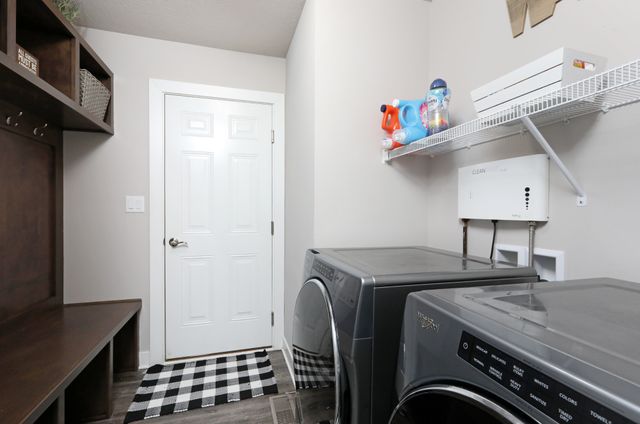 4853 E Hull Avenue, Des Moines, IA 50317