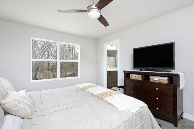 4853 E Hull Avenue, Des Moines, IA 50317