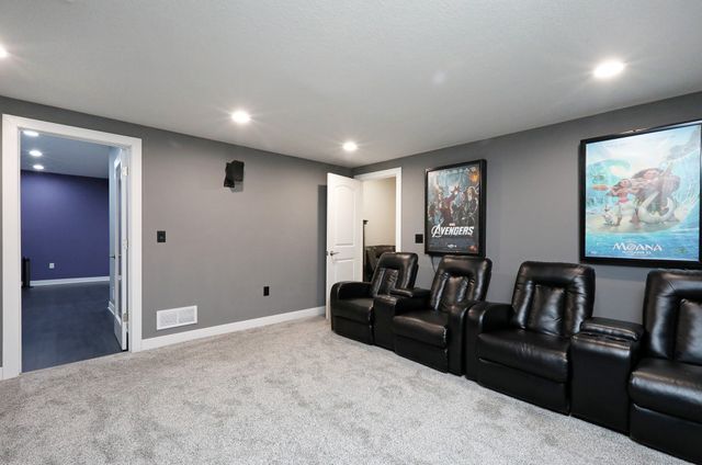 4853 E Hull Avenue, Des Moines, IA 50317