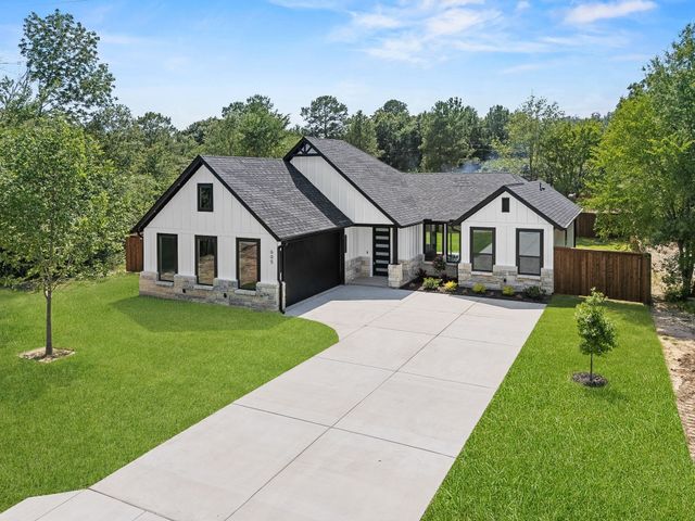 605 Utopia Road, Tool, TX 75143