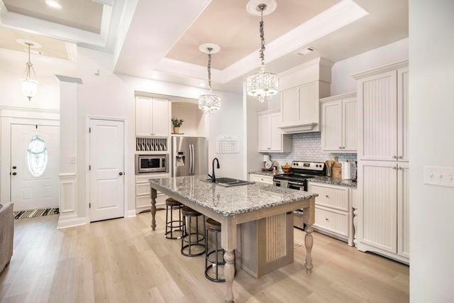 116 Alexis Way, Byron, GA 31008