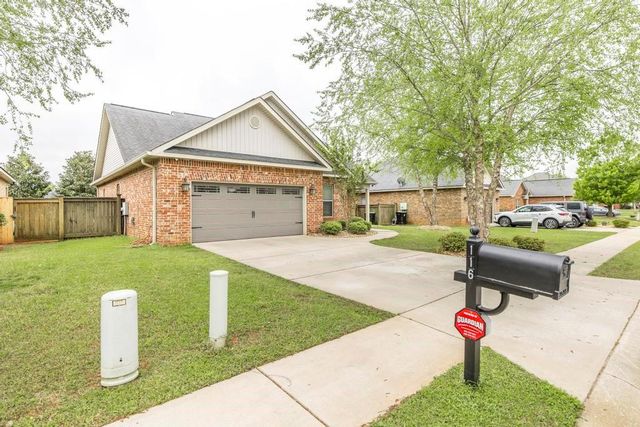 116 Alexis Way, Byron, GA 31008