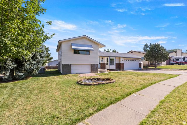 2898 W 4425 S, Roy, UT 84067