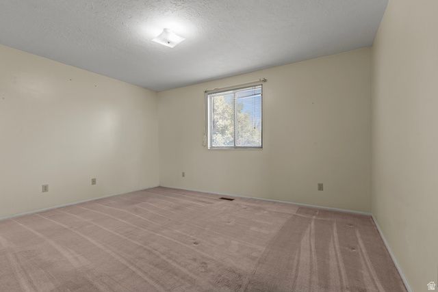 2898 W 4425 S, Roy, UT 84067