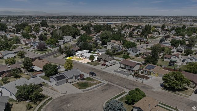 2898 W 4425 S, Roy, UT 84067