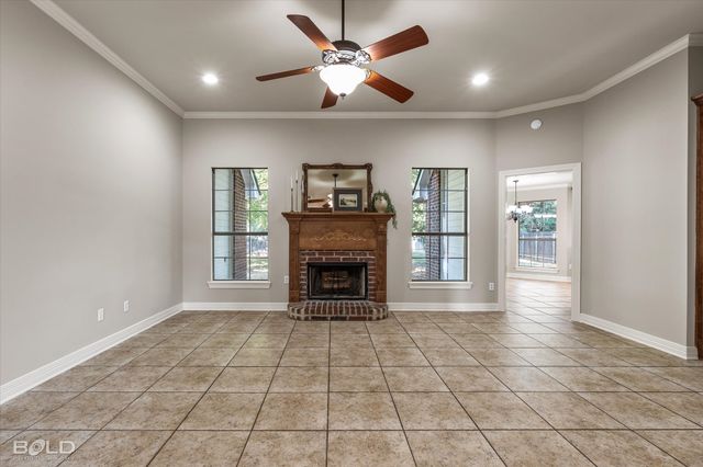 321 Blue Fox Circle, Haughton, LA 71037