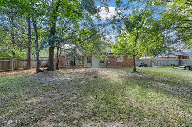 321 Blue Fox Circle, Haughton, LA 71037