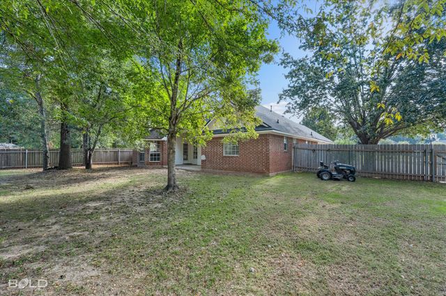 321 Blue Fox Circle, Haughton, LA 71037