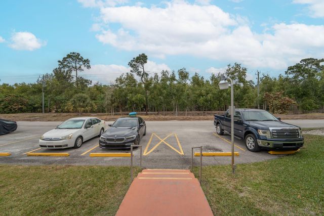 234 Canterbury K, West Palm Beach, FL 33417