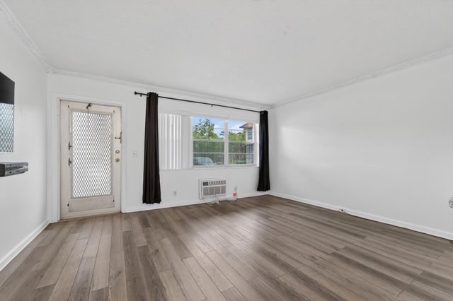 234 Canterbury K, West Palm Beach, FL 33417