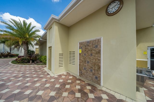 234 Canterbury K, West Palm Beach, FL 33417
