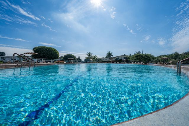 234 Canterbury K, West Palm Beach, FL 33417