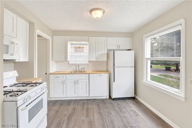 2808 Portman Avenue, Cleveland, OH 44109