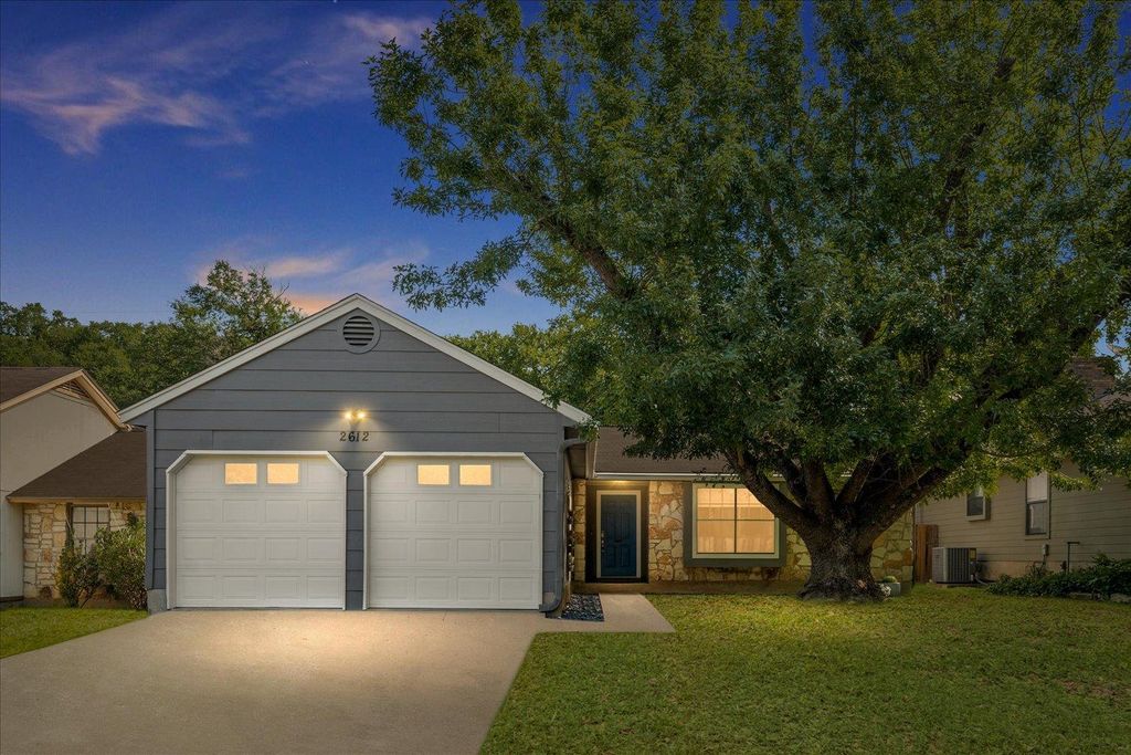 2612 Monarch DR, Austin, TX 78748