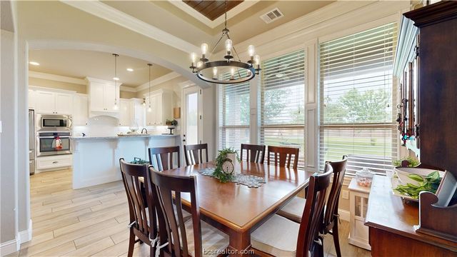 2912 Archer Drive, Bryan, TX 77808