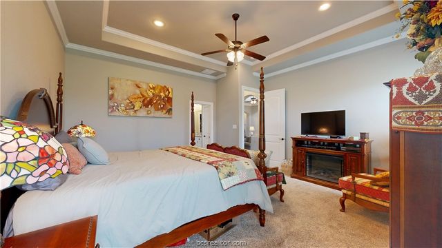 2912 Archer Drive, Bryan, TX 77808
