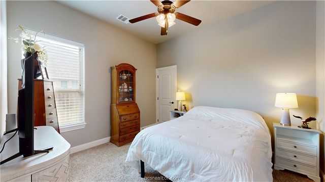 2912 Archer Drive, Bryan, TX 77808