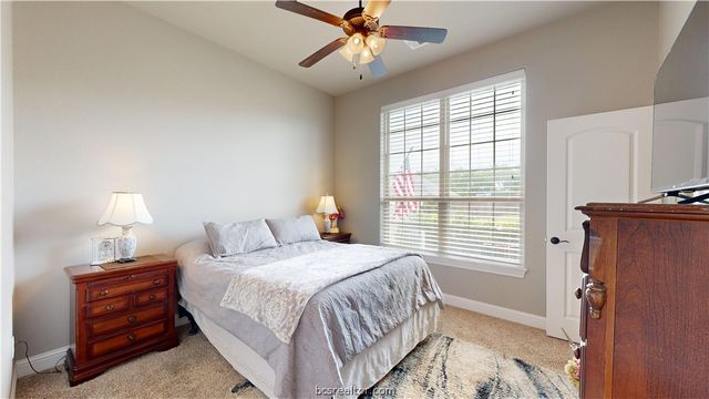 2912 Archer Drive, Bryan, TX 77808