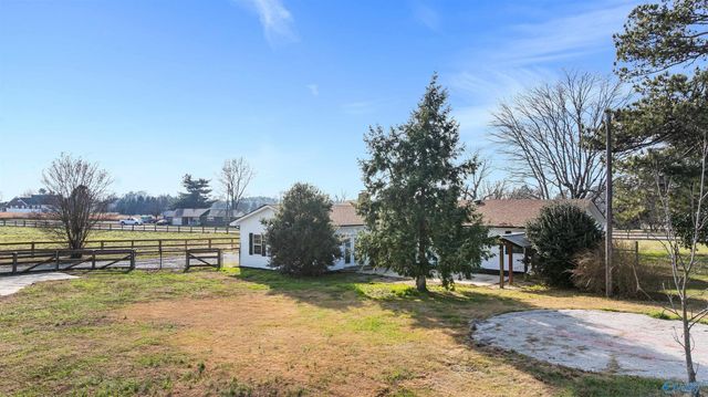 21528 Edgewood Road, Athens, AL 35614