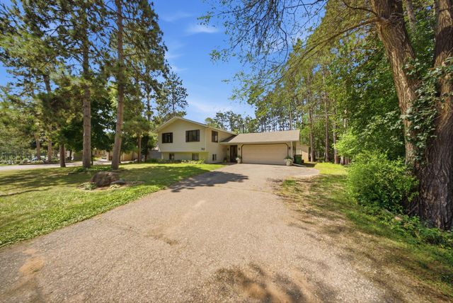 745 10th Street N, Hudson, WI 54016