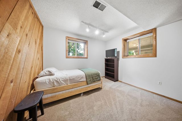 745 10th Street N, Hudson, WI 54016