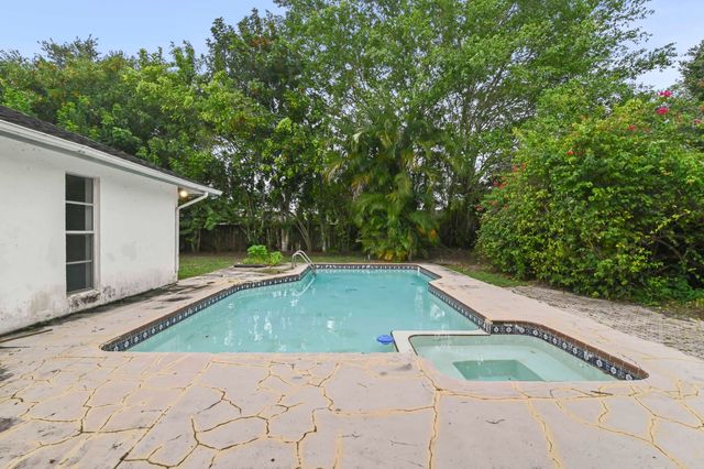 1019 Hickory Trail, Wellington, FL 33414