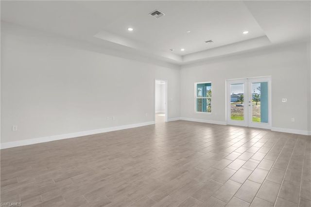 3922 NW 40th TER, Cape Coral, FL 33993