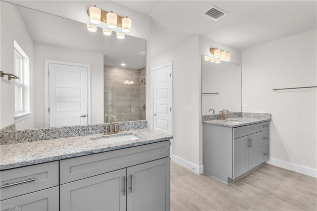 3922 NW 40th TER, Cape Coral, FL 33993