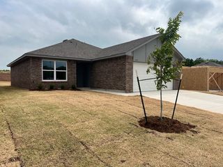1740 SE 20th Street, Newcastle, OK 73065