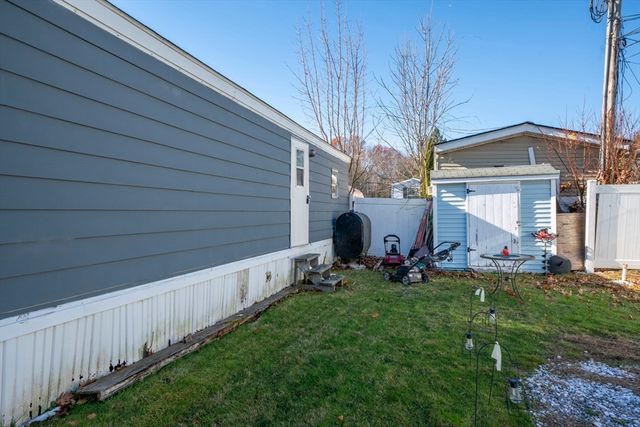 75 South Policy Street 48, Salem, NH 03079