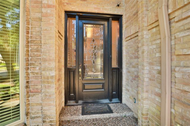 6726 Seinfeld Court, Houston, TX 77069