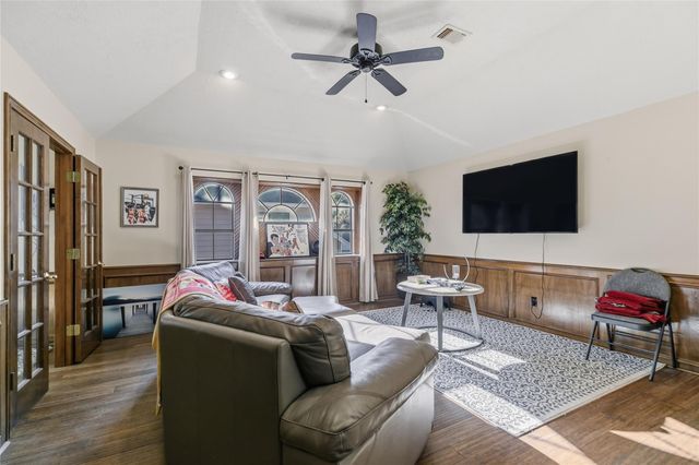 6726 Seinfeld Court, Houston, TX 77069