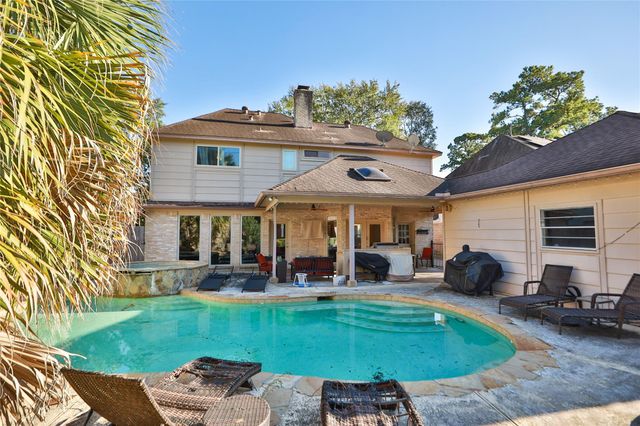 6726 Seinfeld Court, Houston, TX 77069