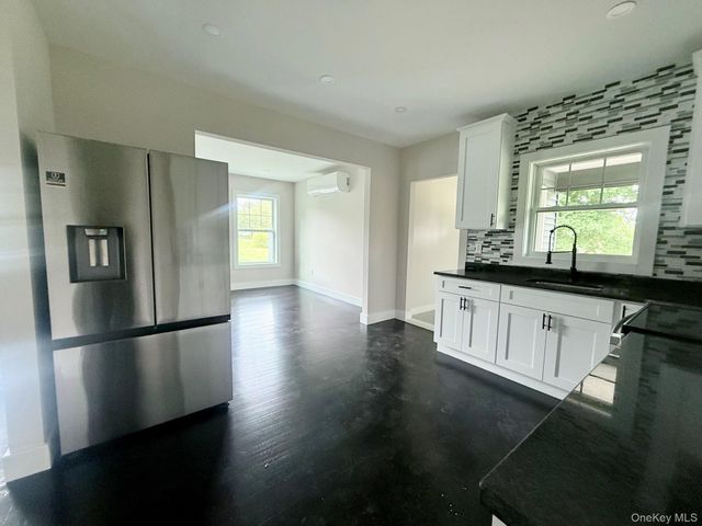 7 Frost Lane, Cornwall, NY 12518