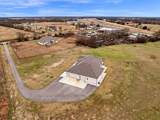 580 County Road 3422, Wills Point, TX 75169