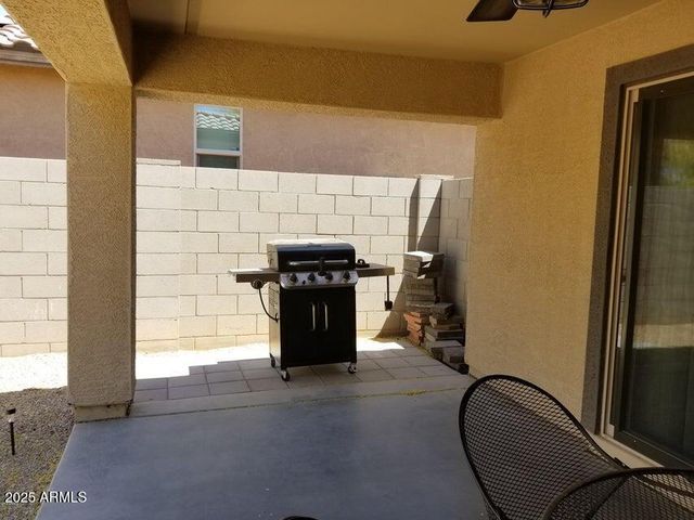 40250 W GREEN Court, Maricopa, AZ 85138