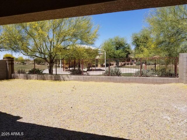 40250 W GREEN Court, Maricopa, AZ 85138