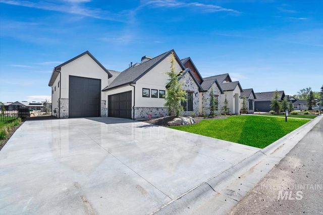 539 Century Ave, Middleton, ID 83644
