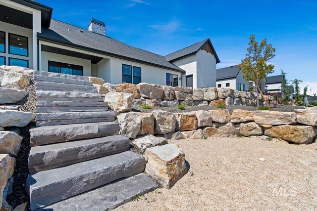 539 Century Ave, Middleton, ID 83644