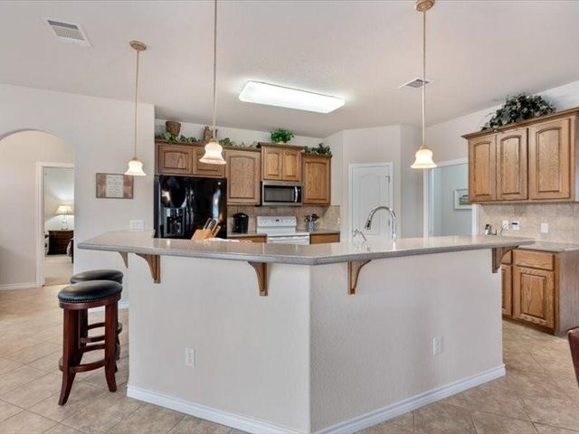 909 Big Thicket ST, Georgetown, TX 78633