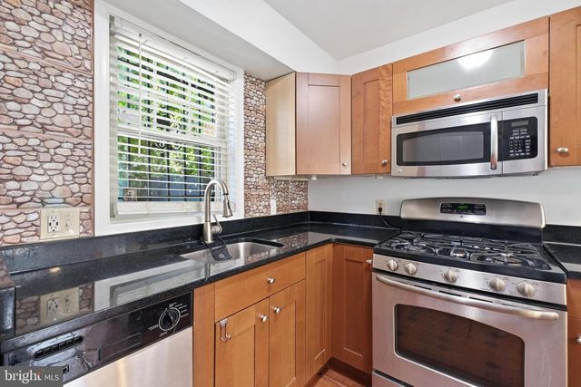 4802 B ST SE, Washington, DC 20019