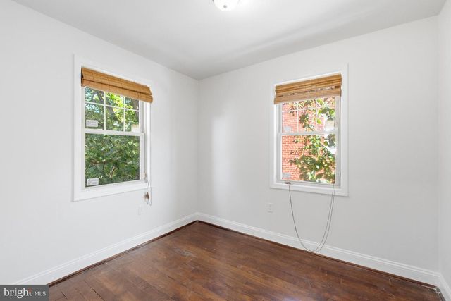 4802 B ST SE, Washington, DC 20019