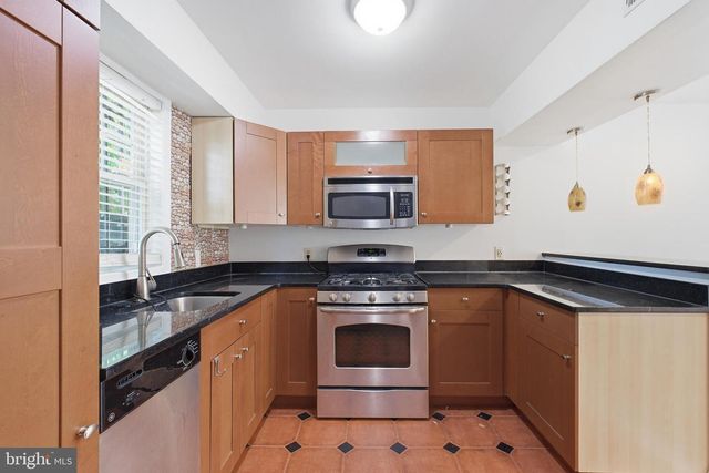 4802 B ST SE, Washington, DC 20019