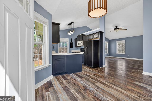 180 Anchor Point Drive, Eatonton, GA 31024