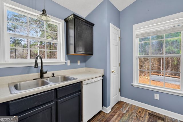 180 Anchor Point Drive, Eatonton, GA 31024