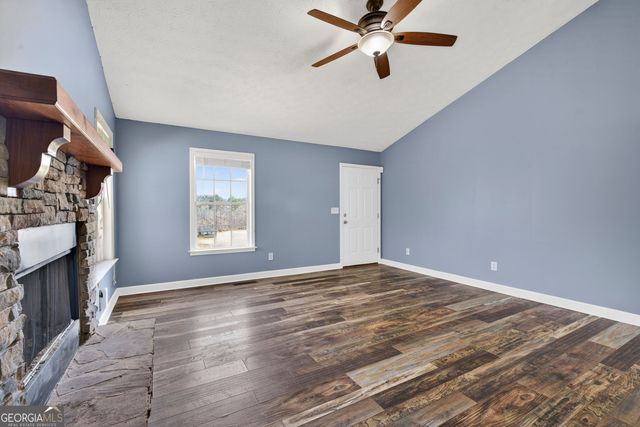 180 Anchor Point Drive, Eatonton, GA 31024