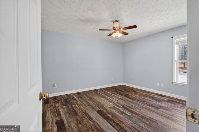 180 Anchor Point Drive, Eatonton, GA 31024