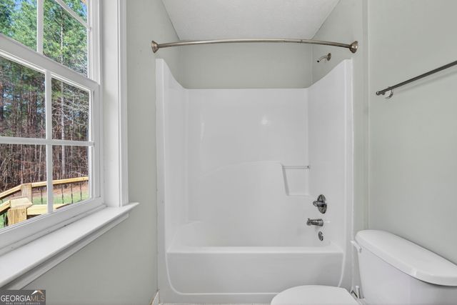 180 Anchor Point Drive, Eatonton, GA 31024